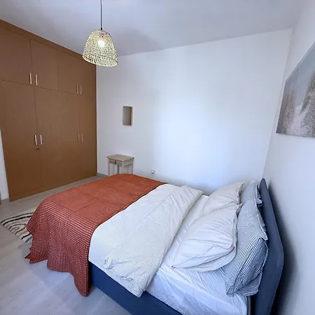 Apartament Genis Ve Yepyeni Konforlu & Merkezi Nikozja